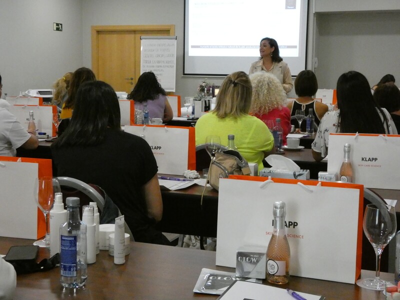 formacion-cosmetica Formación Flé Cosmetics